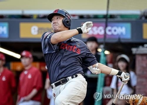 ❤️李凯尔社媒回忆23年男篮世界杯并配文：一段美好的旅程