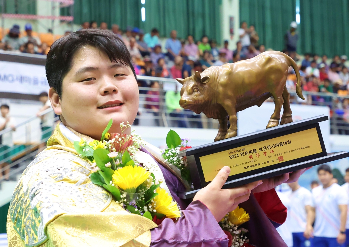 巴尔韦德妻子批安切洛蒂：啥时才能明白他不是边锋 满场飞奔却挨批