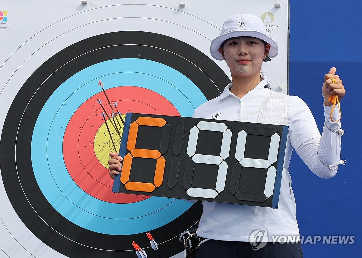 VAR介入判定有效！迪巴拉梅开二度，罗马3-0领先帕尔马