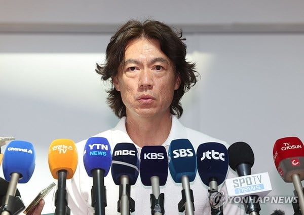 ️中国篮协主席姚明更新社媒悼念穆托姆博 三位NBA名人堂引荐人均已离世