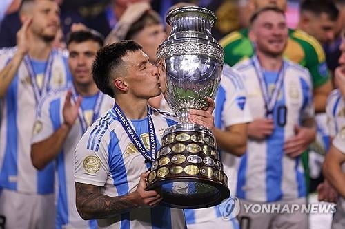 ️中国篮协主席姚明更新社媒悼念穆托姆博 三位NBA名人堂引荐人均已离世